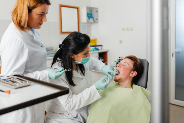 Best Weekend Emergency Dentist in Conneaut, OH